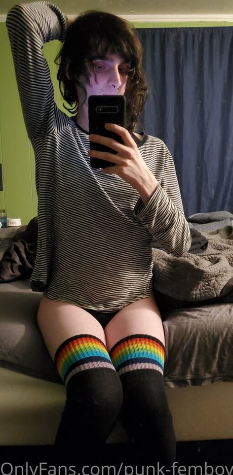 Foto desnuda filtrada de OnlyFans de Punkfemboy