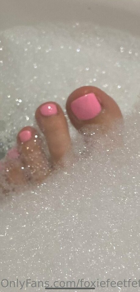Foto desnuda filtrada de OnlyFans de Foxiefeetfetish