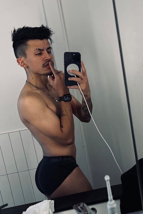 Foto desnuda filtrada de OnlyFans de Loverboy05