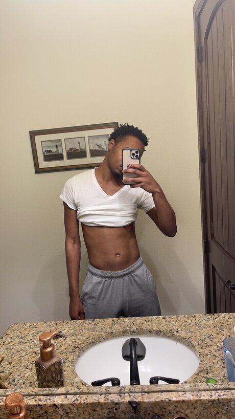 Foto desnuda filtrada de OnlyFans de Za