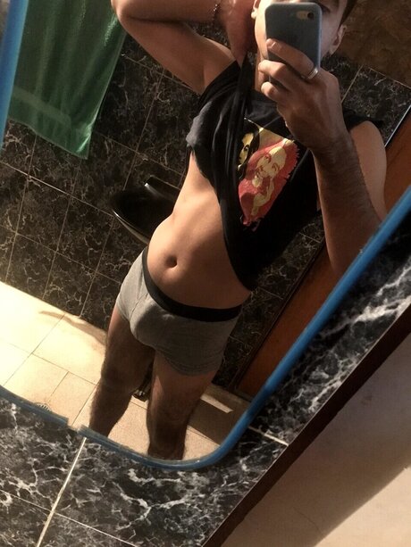 Foto desnuda filtrada de OnlyFans de Josh Snake