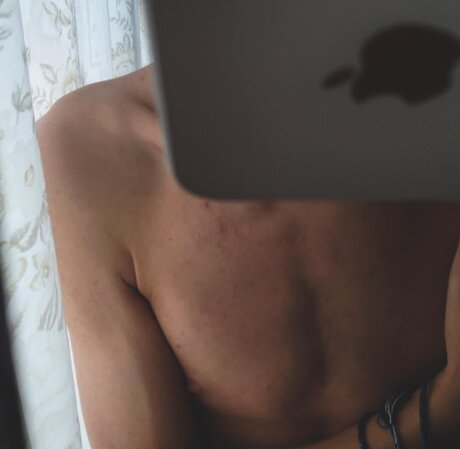 Foto desnuda filtrada de OnlyFans de 
