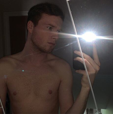 Foto desnuda filtrada de OnlyFans de C