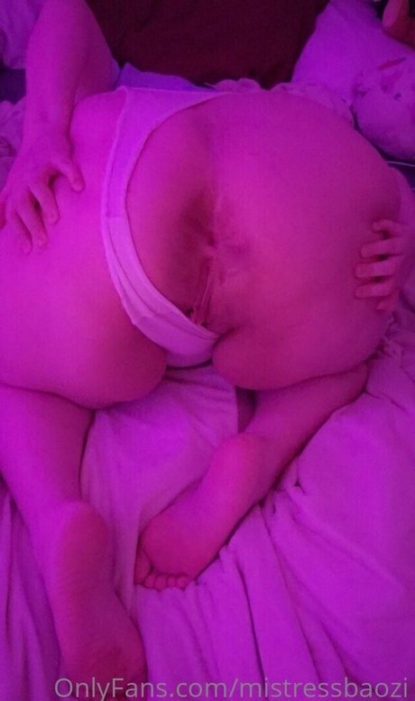 Foto desnuda filtrada de OnlyFans de Mistressbaozi