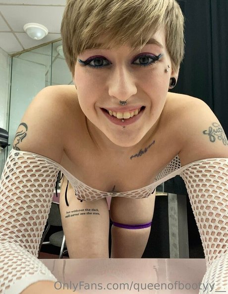 Queenofbootyy__