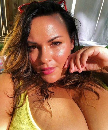 Foto desnuda filtrada de OnlyFans de Nicole Denise Johansson