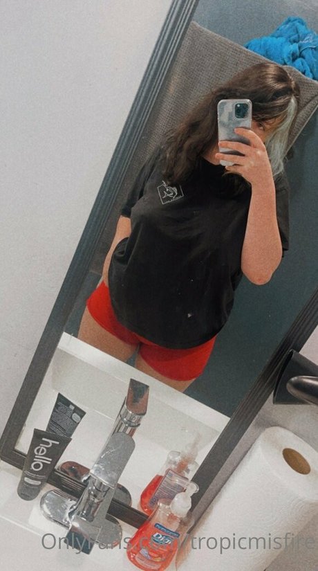 Foto desnuda filtrada de OnlyFans de Digitalmisfirefree