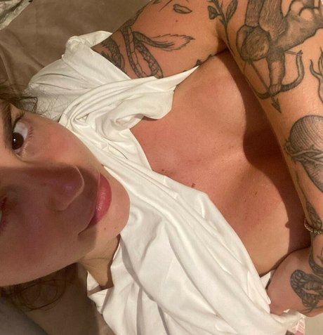 Foto desnuda filtrada de OnlyFans de Manu Guglielmi