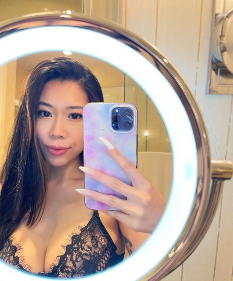 Foto desnuda filtrada de OnlyFans de Awkie