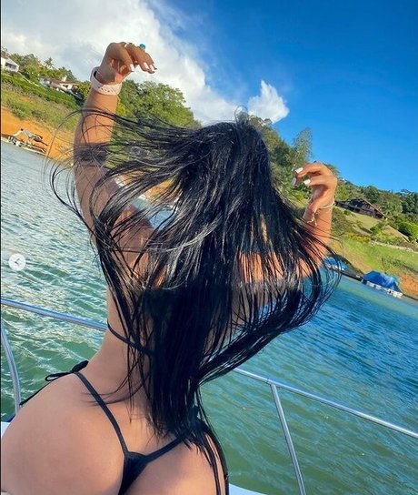 Caro Velez Betancourth