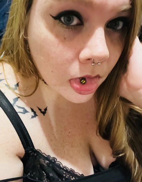 Thescarlettfawx