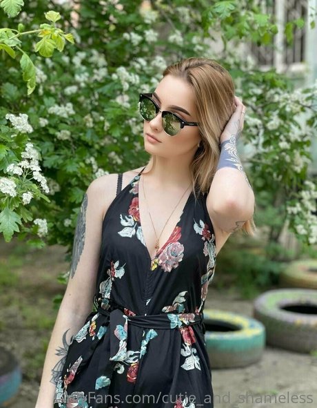 Cutie_and_shameless