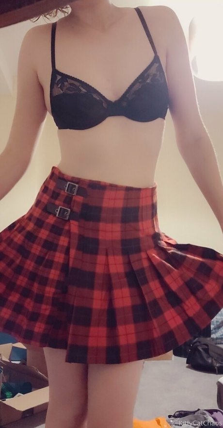 Naughtylittlekitten93