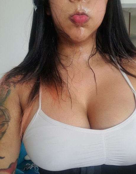 Foto desnuda filtrada de OnlyFans de Lolitasquirt