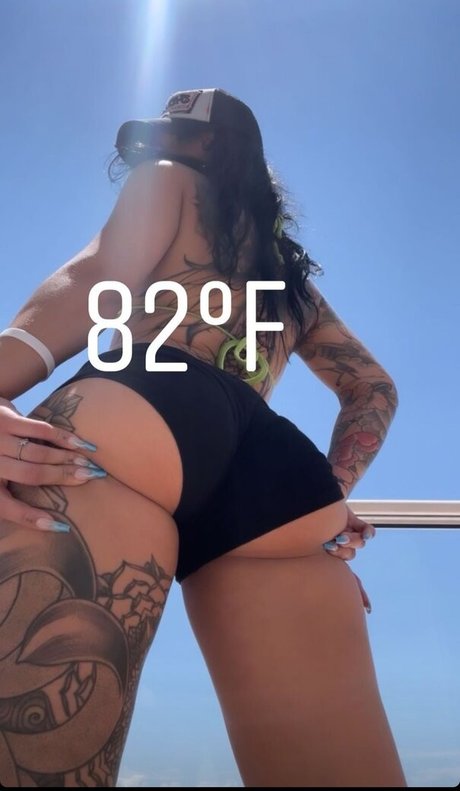 Foto desnuda filtrada de OnlyFans de Suikomu