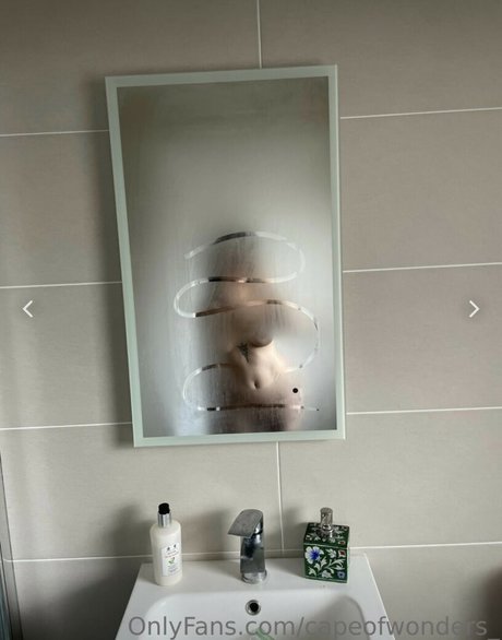 Foto desnuda filtrada de OnlyFans de Capeofwonders
