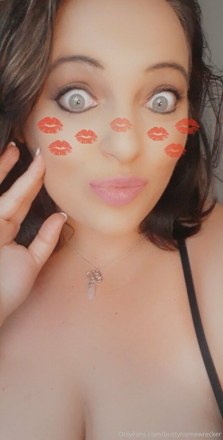 Bustyhomewrecker