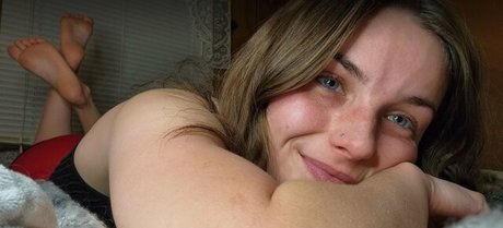 Foto desnuda filtrada de OnlyFans de Alliekatt Asmr