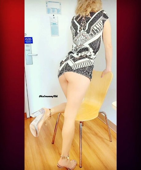 Hotmommy956