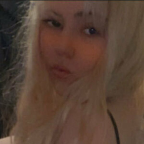 Foto desnuda filtrada de OnlyFans de Chewywaifu2