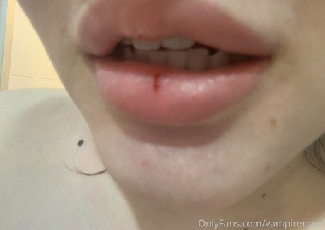 Vampireneee