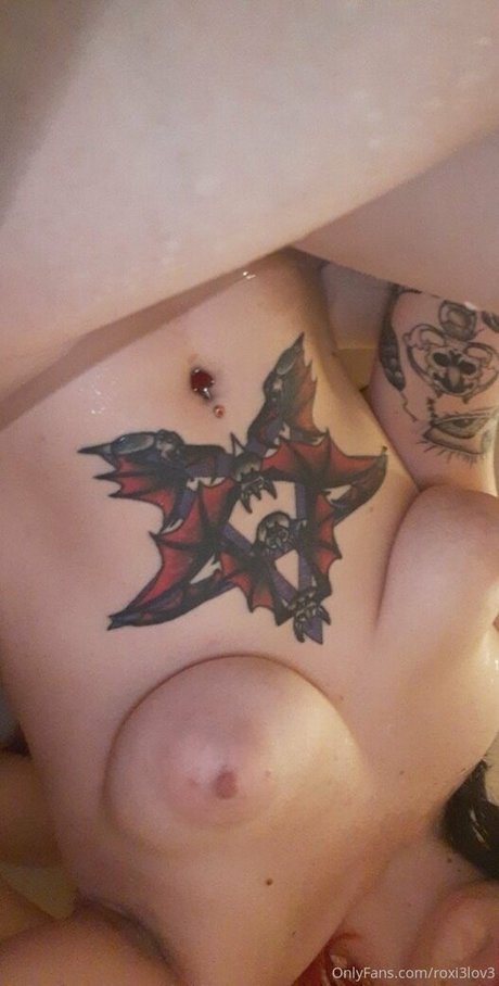 Foto desnuda filtrada de OnlyFans de Venomroseexotic