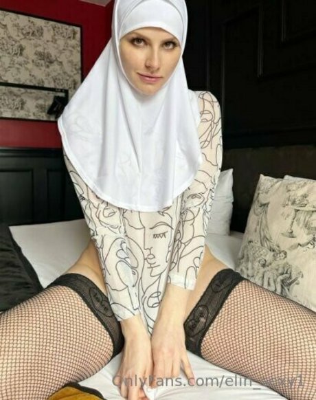 Elinsexy1