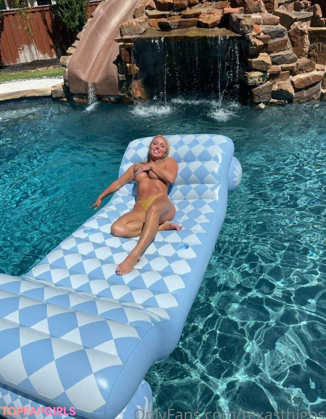 Foto desnuda filtrada de OnlyFans de Texasthighs #1879