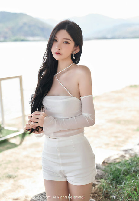 Zhou Yuxi