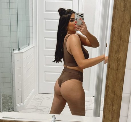 Cassie Lee And Jessica Mckay