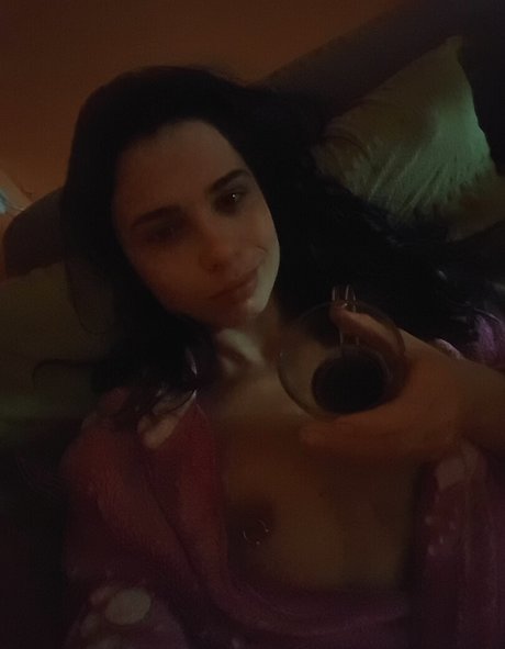 Foto desnuda filtrada de OnlyFans de Miracuckold