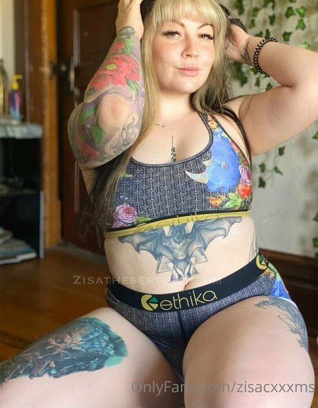 Foto desnuda filtrada de OnlyFans de Prettypython