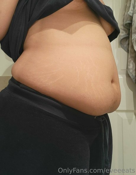 Foto desnuda filtrada de OnlyFans de Eveeeats