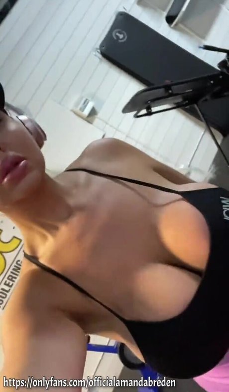 Officialamandabreden