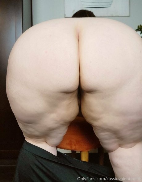 Foto desnuda filtrada de OnlyFans de Cassievalentine96
