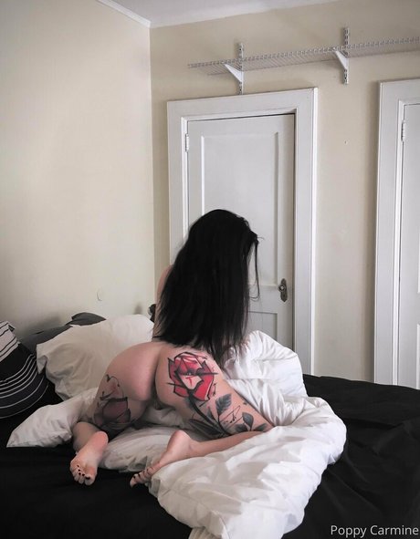 Poppycarminexxx