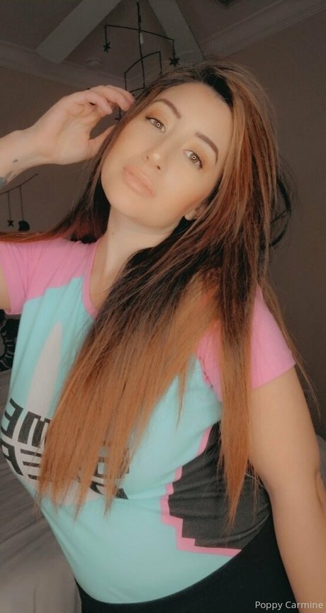 Poppycarminexxx