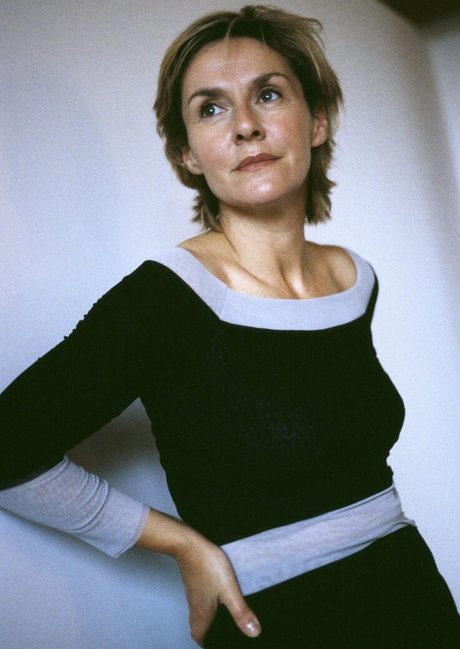 Amanda Burton