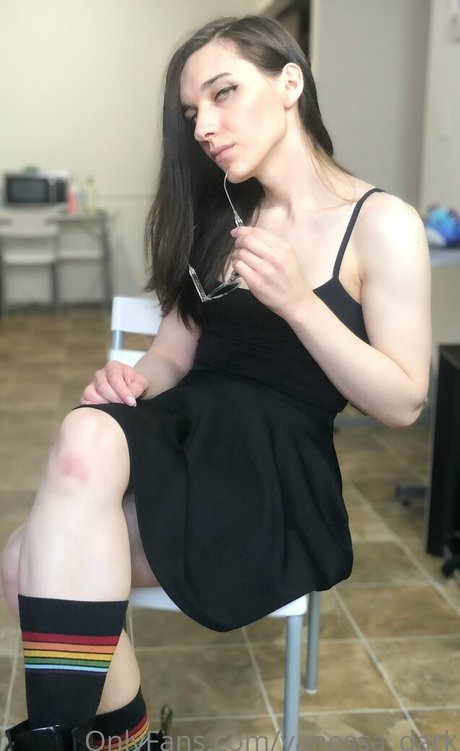 Vanessa_dark