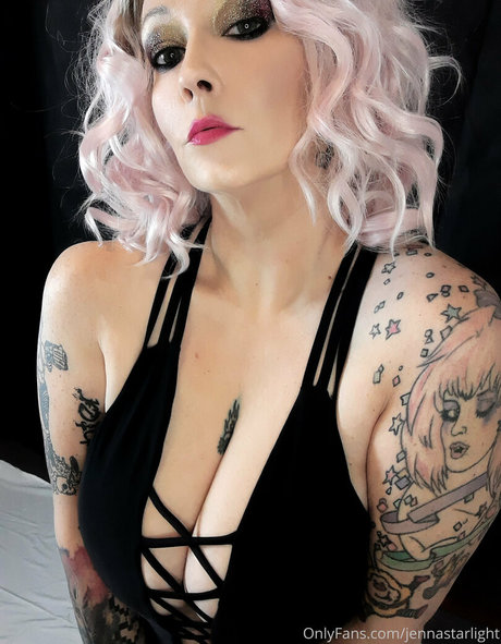 Foto desnuda filtrada de OnlyFans de Jennastarlight