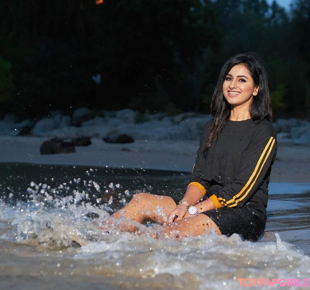 Foto desnuda filtrada de OnlyFans de Meetii Kalher #1062