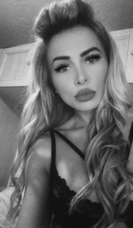 Foto desnuda filtrada de OnlyFans de Xloulou