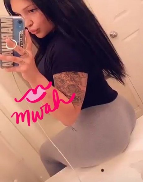 Mimi Latina Amateur