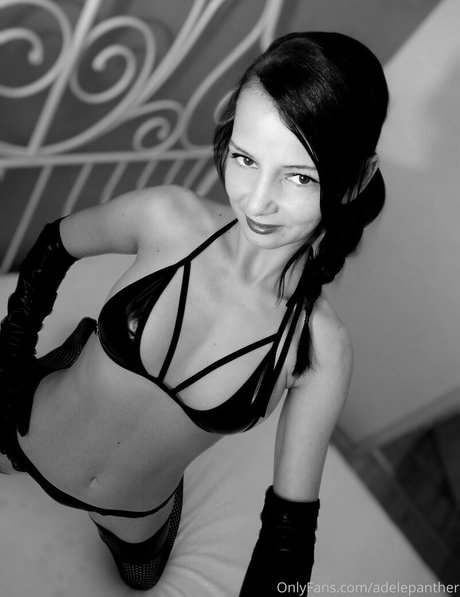 Foto desnuda filtrada de OnlyFans de Adele Panther