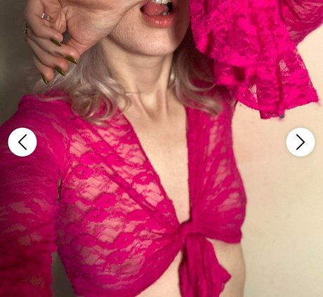 Foto desnuda filtrada de OnlyFans de Izzy Phillips