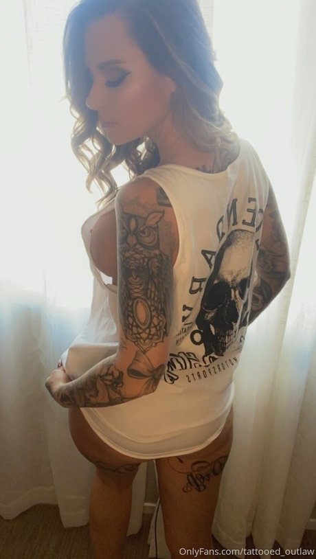 Chroniclesofatiredassmom