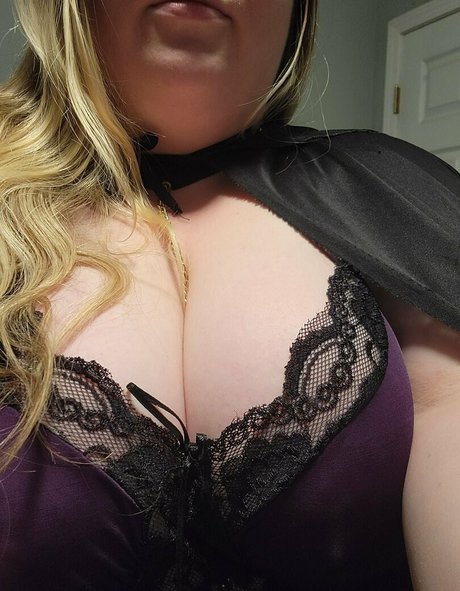 Foto desnuda filtrada de OnlyFans de Geekikitten