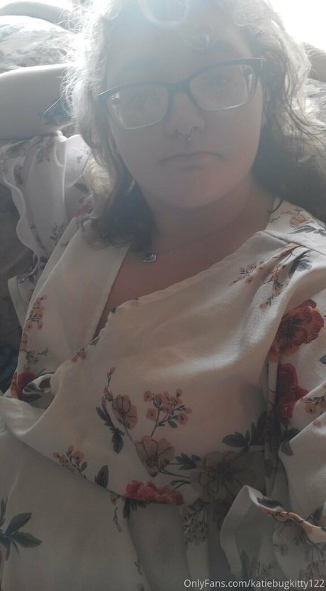 Katiebugkitty122