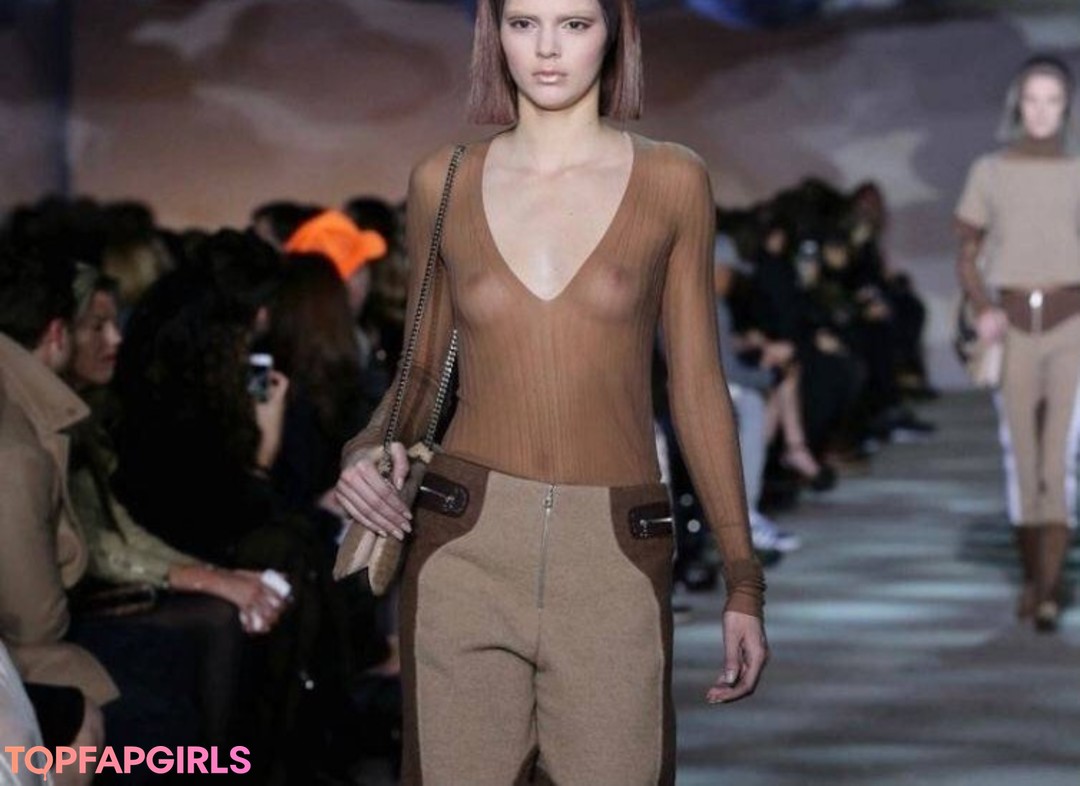 Foto desnuda filtrada de OnlyFans de Kendall Jenner #1820