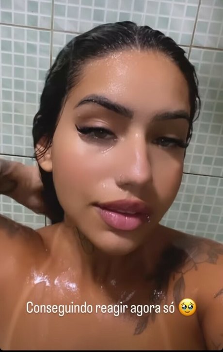 Foto desnuda filtrada de OnlyFans de Muito Linda